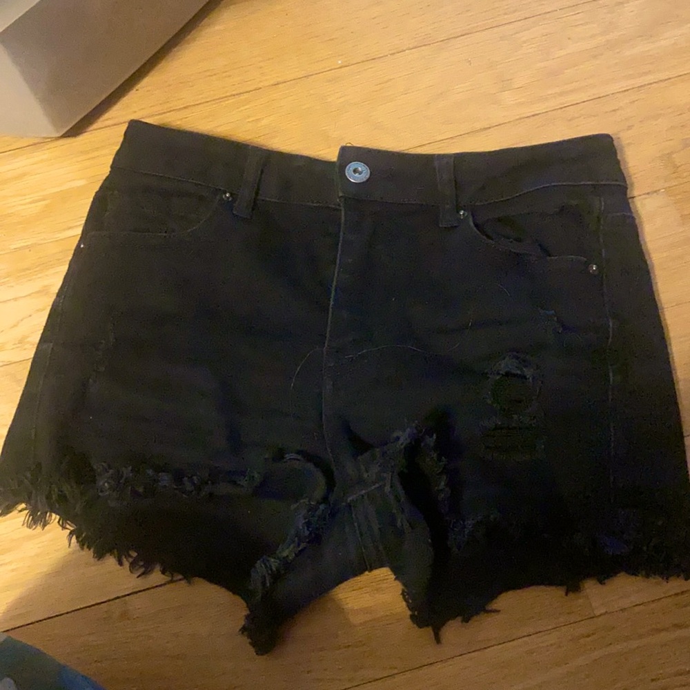 Black stretchy high waisted jean shorts